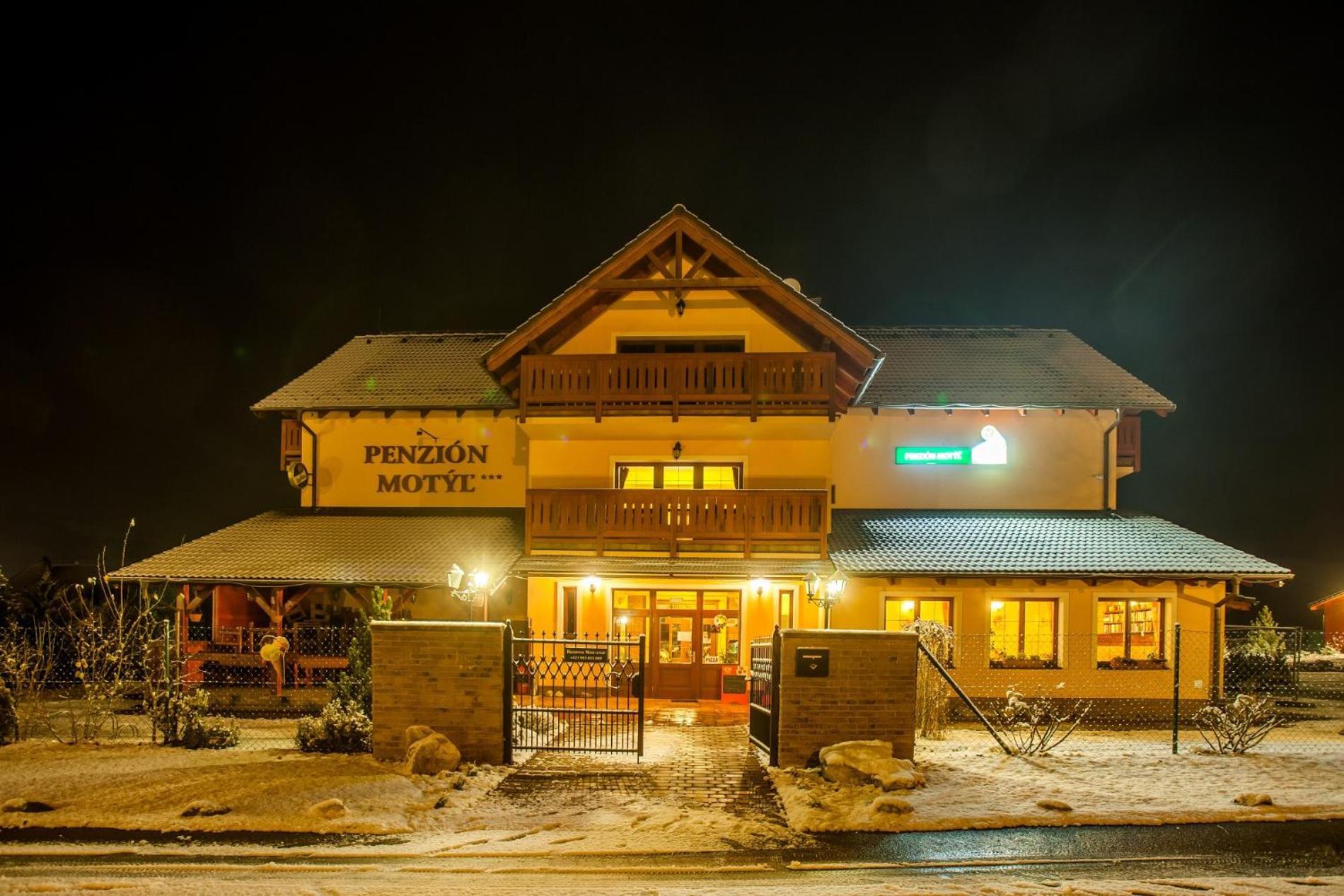 Penzion Motyl Liptovska Tepla Exterior photo